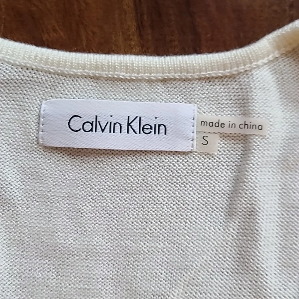 🎉Host Pick🎉 Calvin Klein Ribbed Knit Sweater Dress - Picture 3 of 11